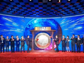 值得注意的是,路过这件作品,听到海浪声……在当代雕塑 · 油画青年推介展听到青年的声音